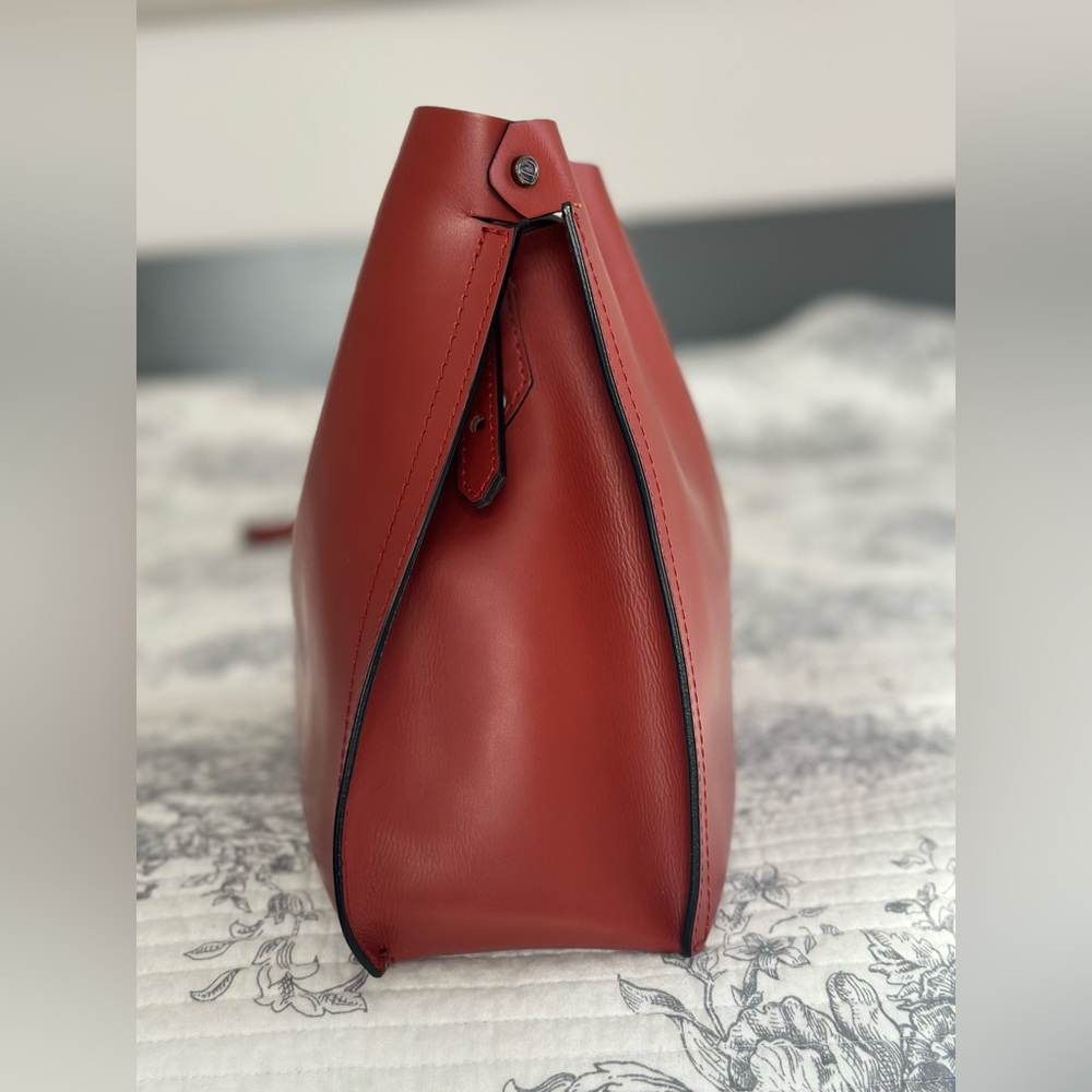 Genuine Gianni Chiarini rusty orange crossbody/shoulder bag. Made in Italy. - Picture 3 of 16